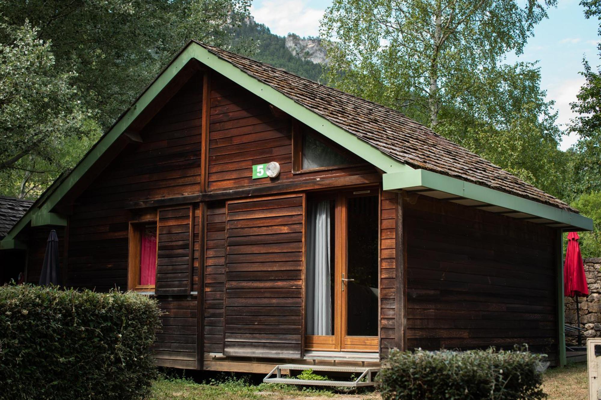 Camping Le Pre Morjal Ispagnac Zewnętrze zdjęcie